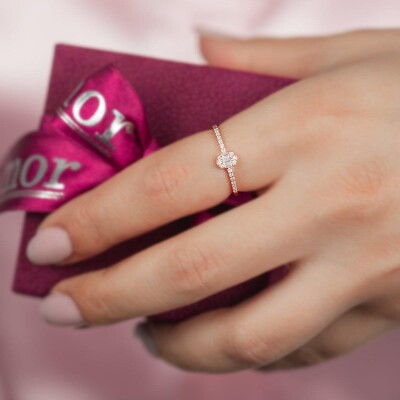 0.14 Karat Pırlanta Baget Yüzük - IDL Sertifikalı - Amor Pırlanta